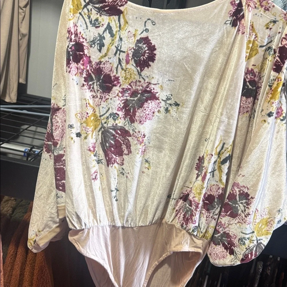 The babe free people bodysuit Floral Print Blouse in Cream and Burgundy